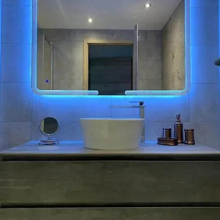 Paradise Apartment